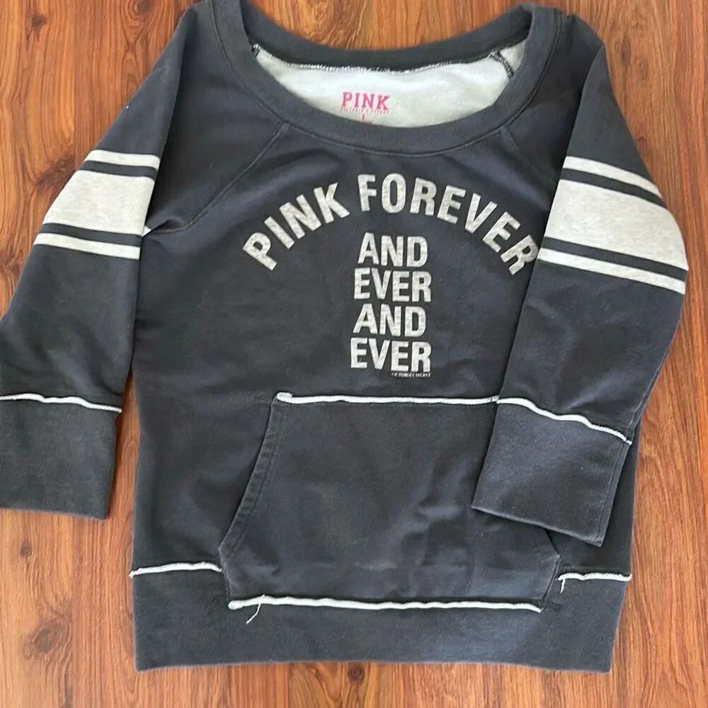 PINK Victoria’s secret pink forever and ever and ever kangaroo pocket scoop neck
